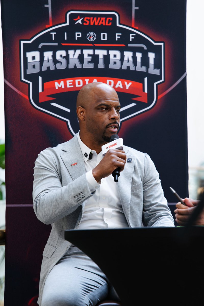 GoJSUTigersMBB's tweet photo. Eyes on Thee 

#PoundTheeRock | #TheeFamily | #TigerBornTigerBredChampionshipFed https://t.co/CWPDjdSPkV