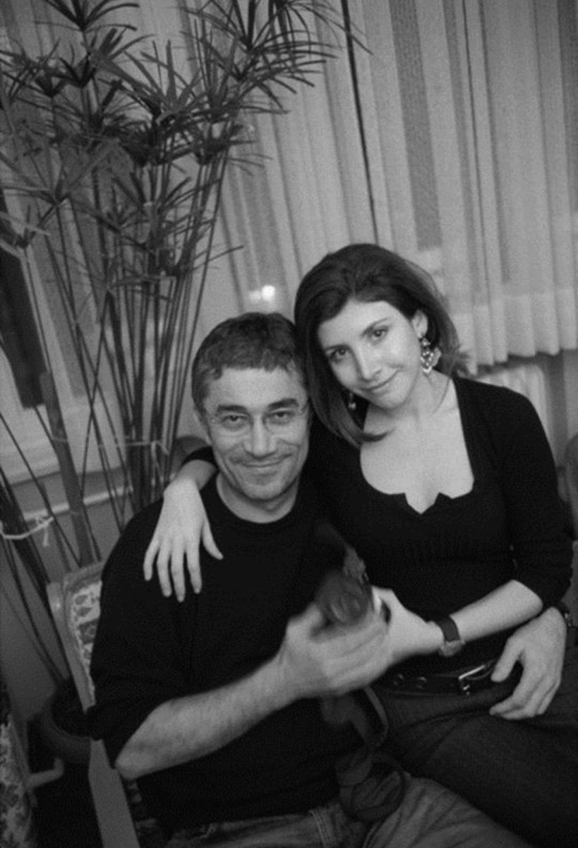 ugursuzbekir's tweet photo. boynumuz yiğit boynu, bükerse sevda büker. https://t.co/oSzO3rADlo