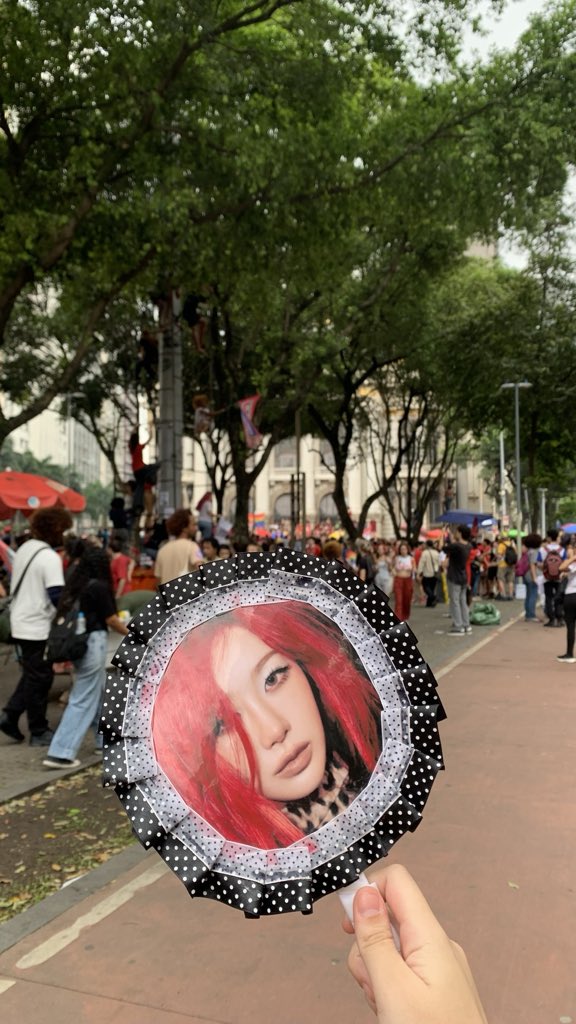 xolovewin's tweet photo. GISELLE VEIO PROTESTAR
SEGUNDO TURNO É LULA ⭐❤️
#FandomsComLula #MysComLula #EleNão #Eleições2026 https://t.co/I5D73m3TdA