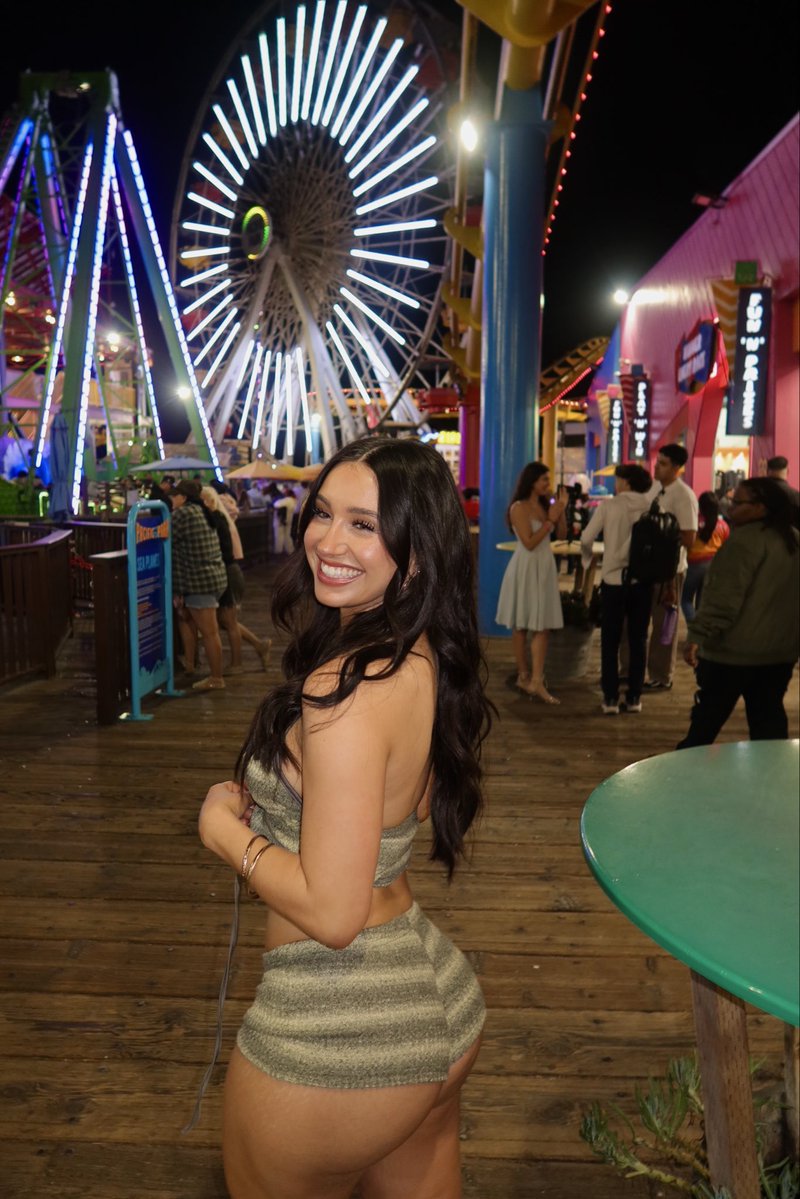 sissamarieee's tweet photo. https://t.co/opUQHiBxCl https://t.co/5f6BwGClTi