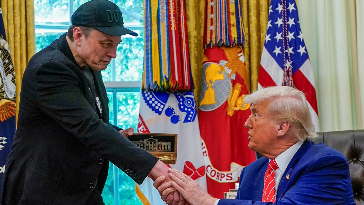 foxnewspolitics's tweet photo. FIRST ON FOX: Trump will award Elon Musk the National Medal of Science at the White House Thursday.

Sergey Brin, Jensen Huang and Lisa Su will also receive the science medal, while Michael Dell and Satya Nadella will receive the technology medal.

It marks Trump’s first time presenting the awards across either administration.

Full story here https://t.co/omnrLV0EwS