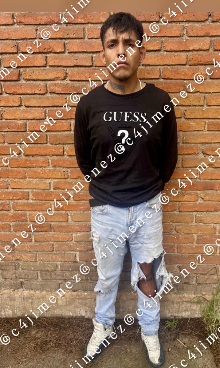 c4jimenez's tweet photo. SECUESTRA a SU NOVIA en su CASA de la PELIGROSA
Tadeo López
Vendedrogas
Llevó a su casa de Santa Cruz Meyehualco @Alc_Iztapalapa a su novia Alexa.
Ahí la tuvo encerrada, sin poder salir por 3 semanas.
La golpeaba, vejaba…
Agentes de @SSC_CDMX la rescataron hoy.
A Tadeo lo detuvieron y llevaron a @FiscaliaCDMX