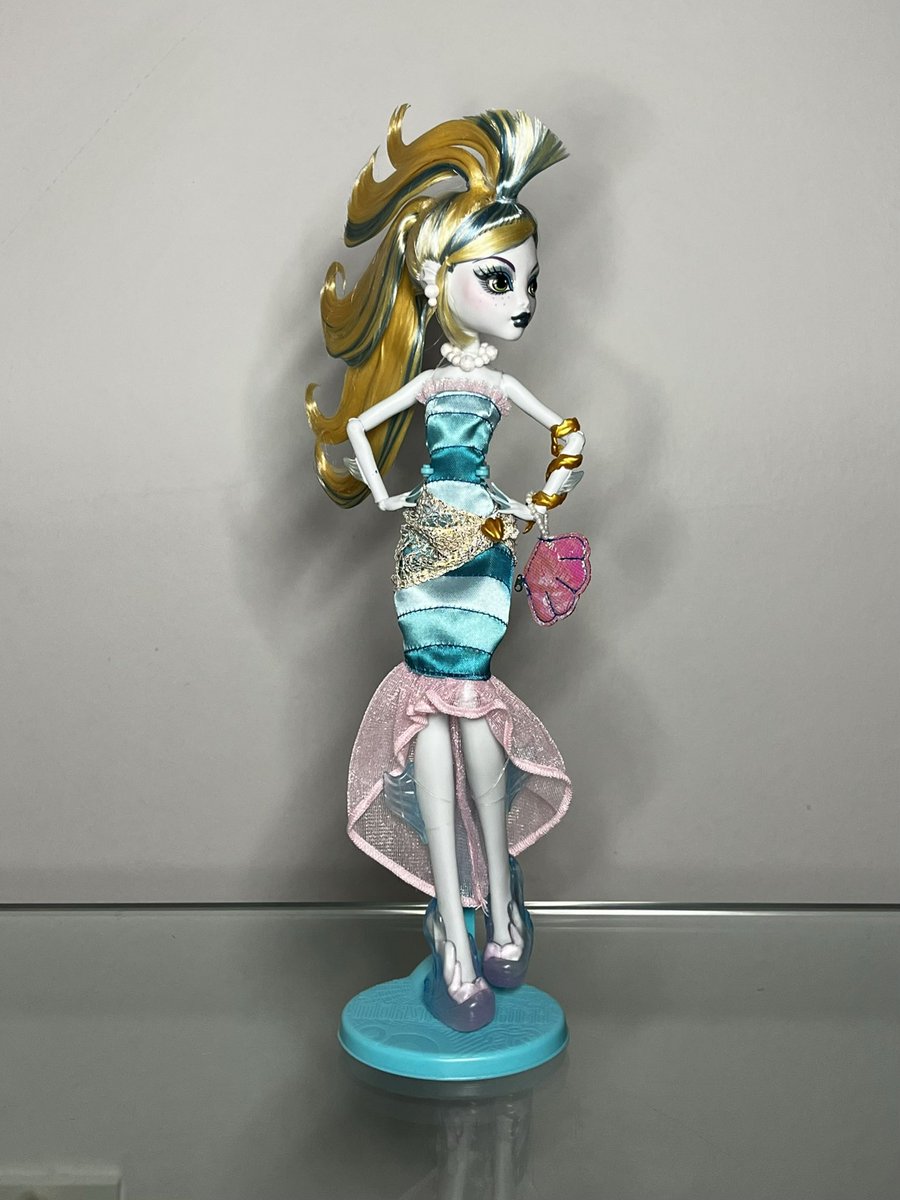 lagoolauraa's tweet photo. My Dawn Of The Dance Lagoona got the treatment she deserved 🐠🩵🪩🫧 https://t.co/4mOjn02HIJ