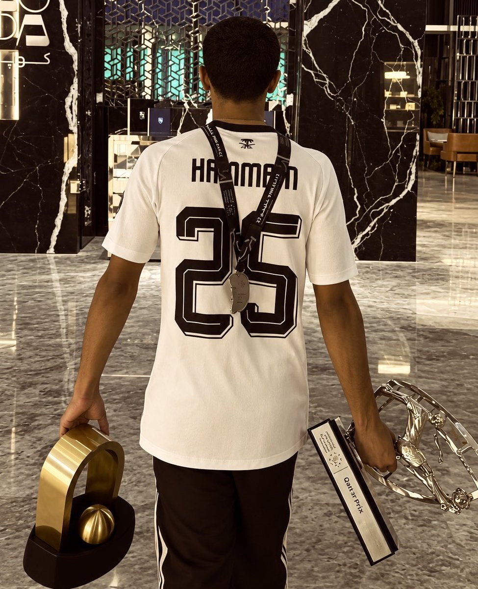 darksiedeo's tweet photo. golden boy saudi https://t.co/VIJ8NdG2dC