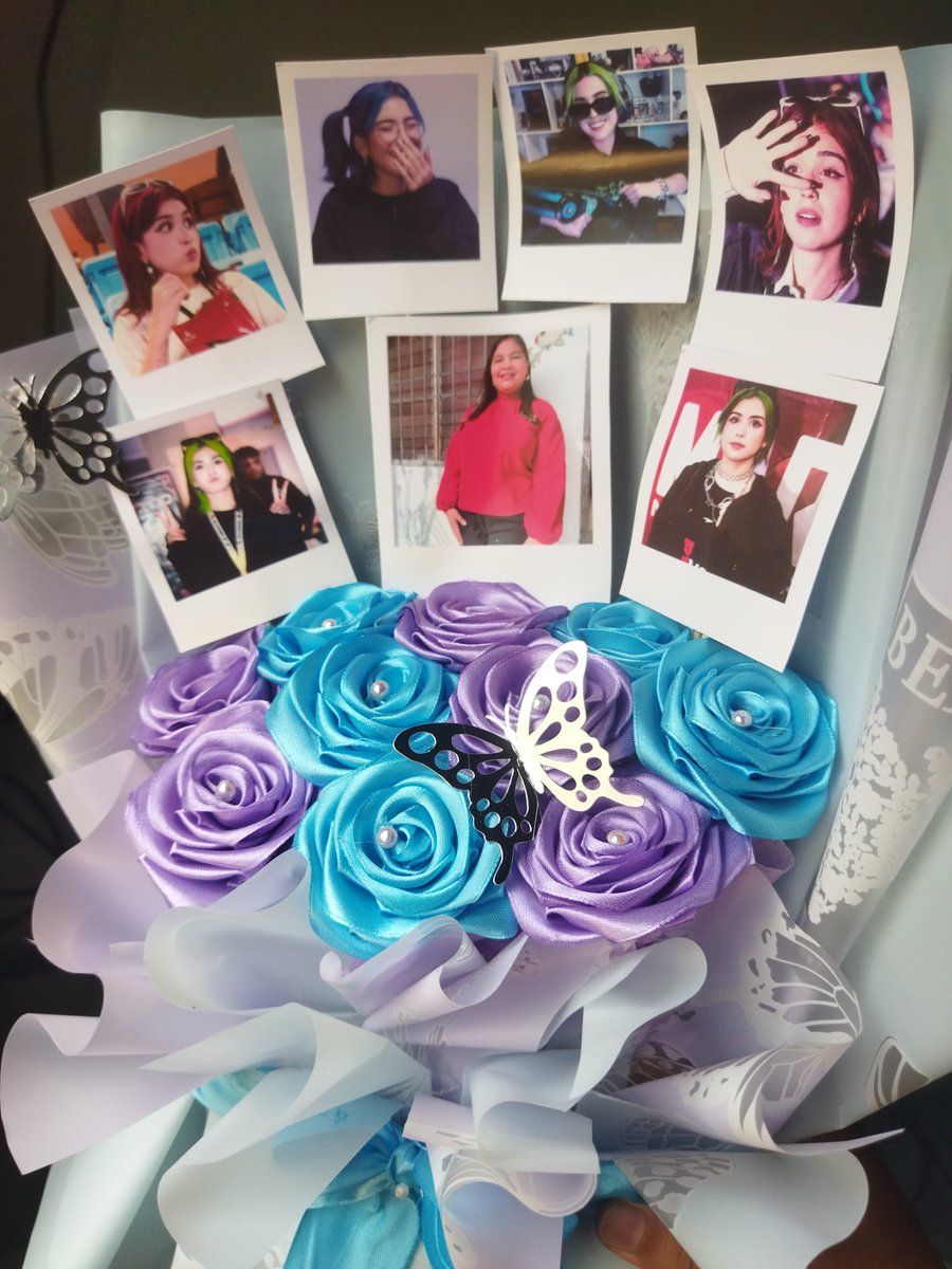 latatab12's tweet photo. Algunos de los regalos que me hace mi novio, el sabe lo mucho que quiero a gab incluso más que a él 🤪😘😘💜💜
#gabtothemoon https://t.co/4uqQ8er24O