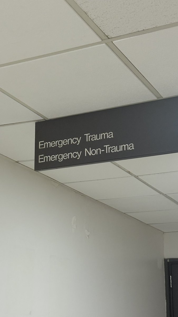 lavenderremas's tweet photo. 2 months of ER finally finished🚨👋🏼 https://t.co/Aur02cOFGy