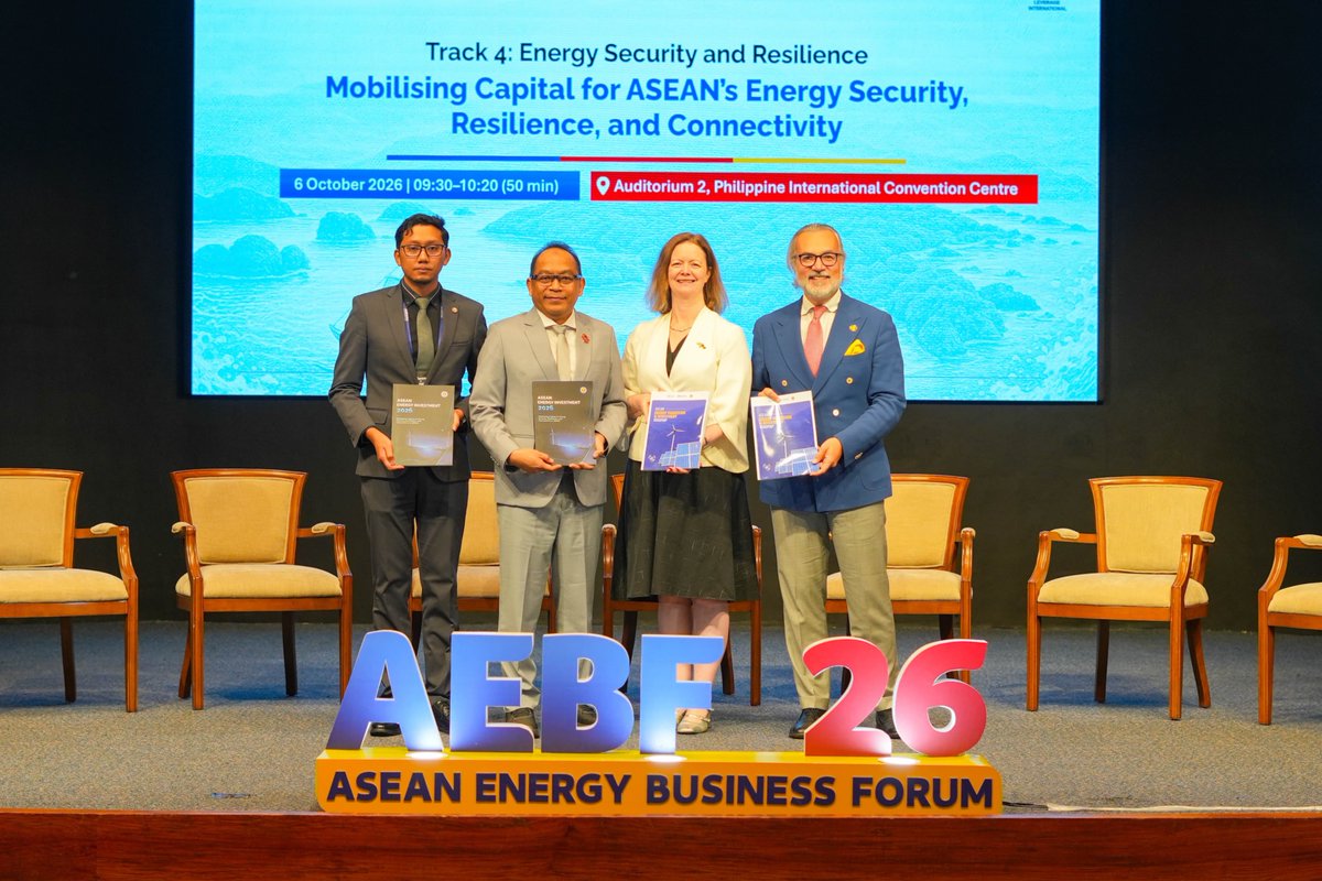 SEforALLorg's tweet photo. Financing #ASEAN’s energy future was in focus in Manila, where our Deputy CEO @StefanoMargucc1 addressed an investment plenary at #AEBF26.
What will countries need to invest in? Explore our ASEAN #EnergyTransition & Investment Roadmap: https://t.co/NIIJZUSFyx https://t.co/tFn1vkiSCJ