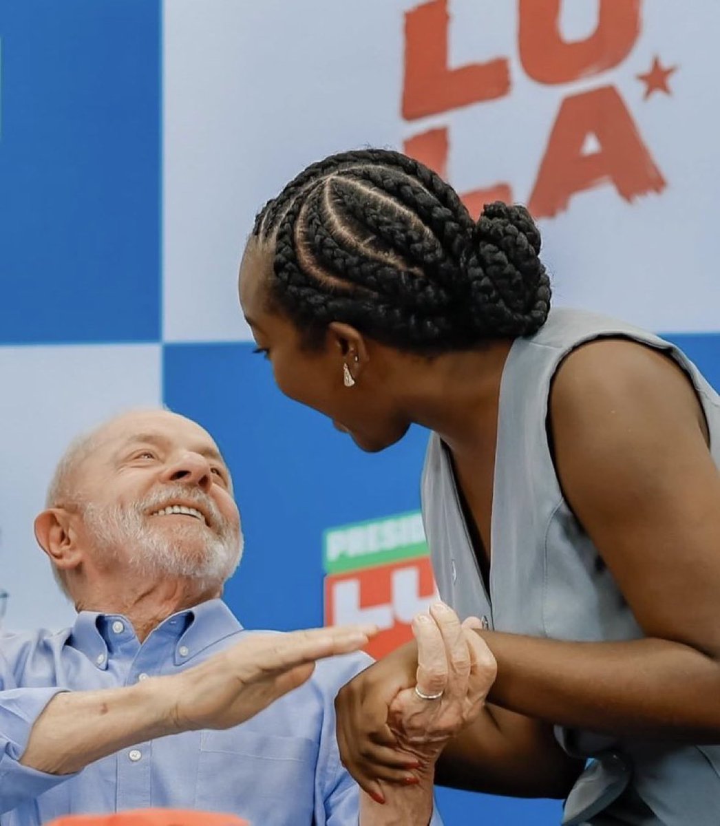 updatecharts's tweet photo. quando perguntarem “o que é o começo da HISTÓRIA”, mostrem ESSA FOTO https://t.co/qqHvAqPUga