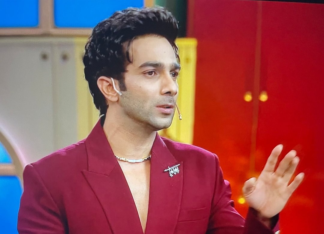 tedhibaat1's tweet photo. I just pray this Chomu gets lesser Vote than Mary Kom
#BiggBoss20
#QaziTouqeer https://t.co/Fh5Jn3gTpt