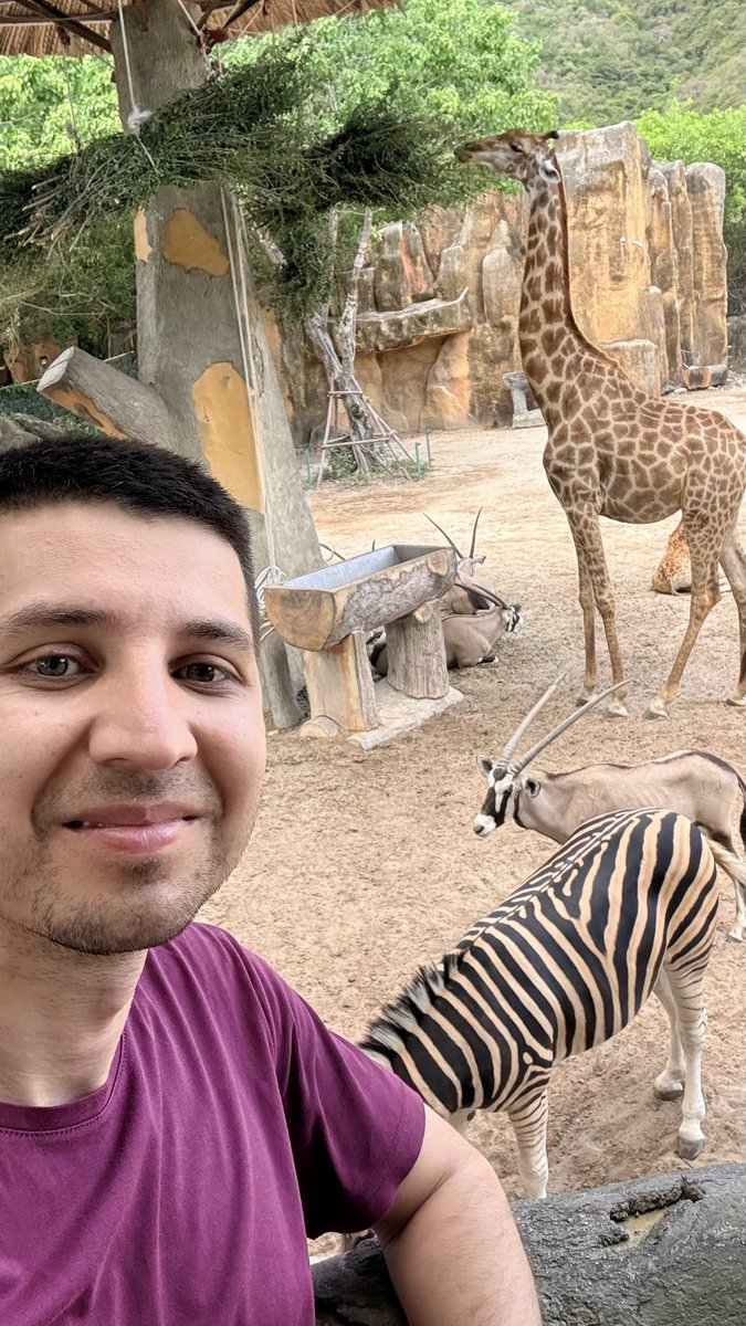dkahhori's tweet photo. Hey @X 
I’m 32 solo builder from Tajikistan 🇹🇯 

Looking to #connect with:

- solo founders
- indie hackers
- vibe coders
- ai enthusiasts 

- phone addicts 🥶

Lets connect