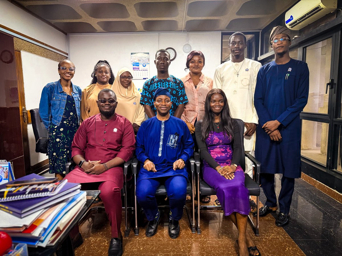 UnilagSU's tweet photo. The University of Lagos Students’ Union (ULSU) Executive Council  paid a courtesy visit to the Deputy Vice-Chancellor, Academics and Research, Prof. Matthew Olusoji Ilori, FAS. https://t.co/7IUJfBcnpY