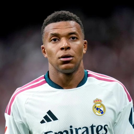 TouchlineX's tweet photo. 🚨🗣️ 𝗡𝗘𝗪: Former Ballon d’Or chief Pascal Ferré on the campaigns for Kylian Mbappé and Lamine Yamal:

“Honestly, I think Kylian’s campaign is MASSIVE compared to Lamine’s.

“For me, you don’t ASK for a Ballon d’Or. You EARN it.

“I’ve spoken with some members of the jury that I’m still in contact with, and these things have NO influence on them.

“Honestly, I don’t think Kylian’s campaign has achieved very much.

“But we’ll see on October 26.”