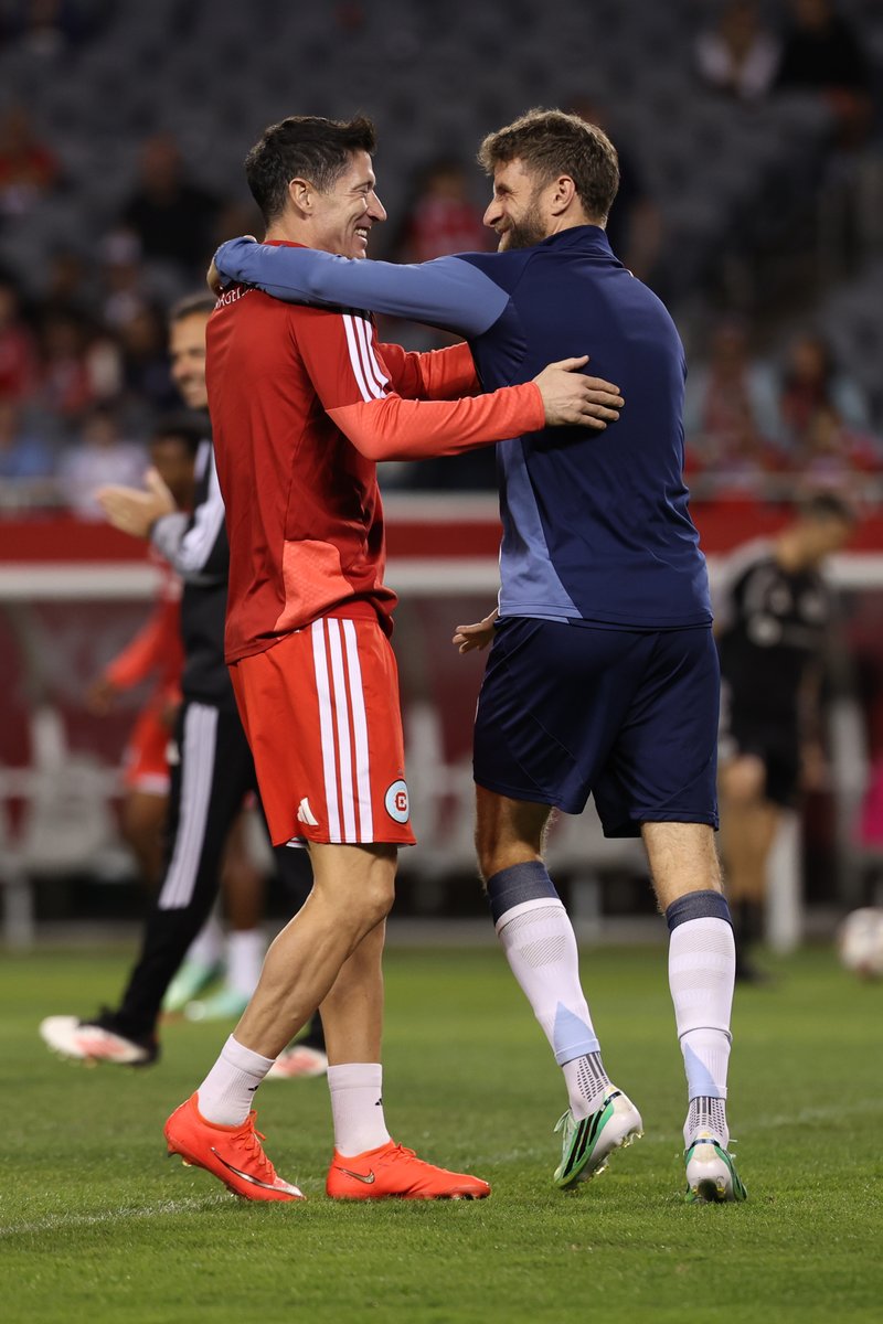 FCBayernUS's tweet photo. Reunited 🫂 https://t.co/KdjMDK1YSF
