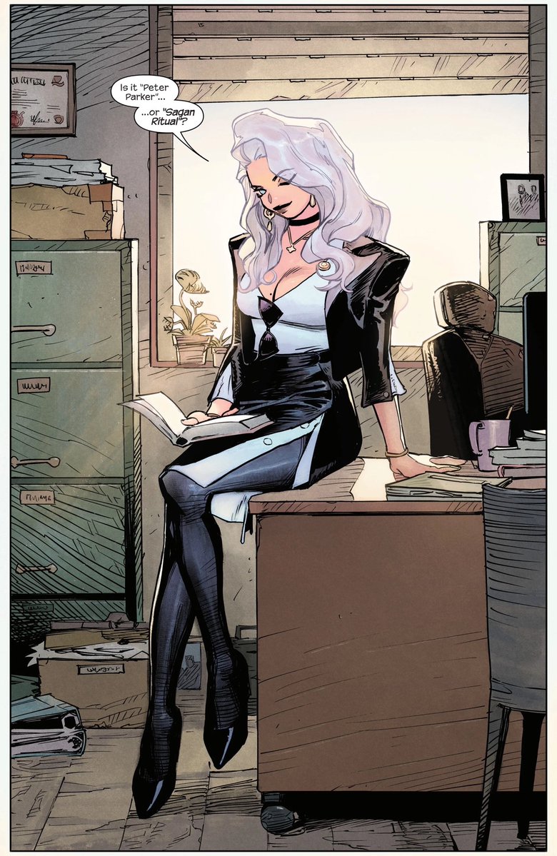 ShinKai9919's tweet photo. Did they really need to put the “manga-like fanservice” here? 

#SpiderMan #PeterParker #MidnightSpiderMan #FeliciaHardy #BlackCat #MarvelComics https://t.co/LmI27mGWyh