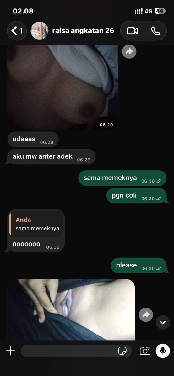 putra_farh98635's tweet photo. tadi pagi gua sange bngt, langsung minta pap tt sama memek ke adik tingkat yg mau anterin adeknya sekolah HAHAHAHAA. kapan yaa bisa gua bisa ajak dia ke kost terus gua ewe https://t.co/JhMBTDq1rs