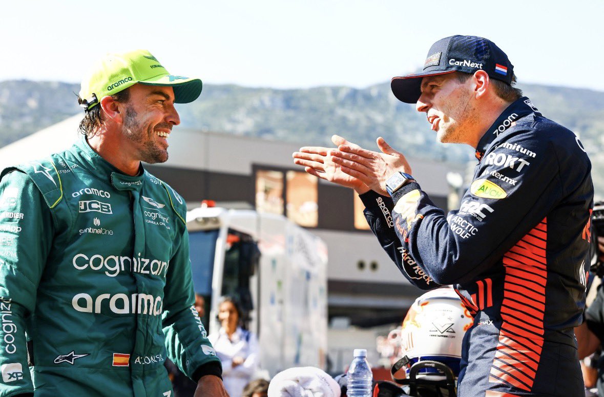 lucasbarrichell's tweet photo. A Max Verstappen foi perguntada se ele continuaria a correr aos 46 anos, como Fernando Alonso:

“Permanecer aqui até lá significaria que eu teria dedicado mais da metade da minha vida à F1, e isso provavelmente seria um pouco demais.

(📰 Sky Sports F1) #f1 https://t.co/wwUSnUMQ5a