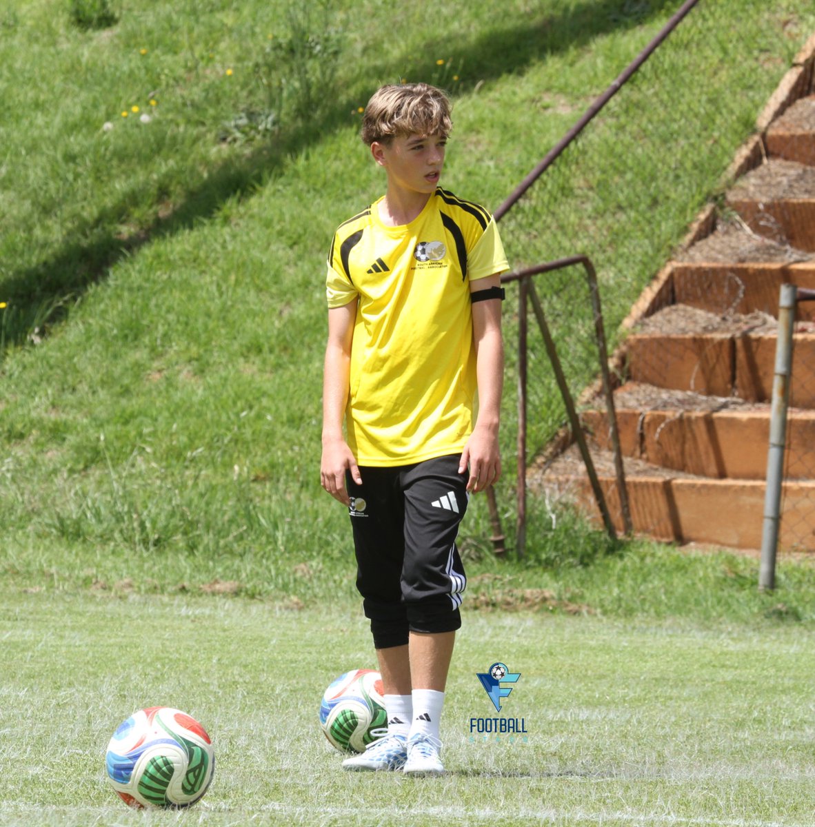 Football__Stage tweet picture