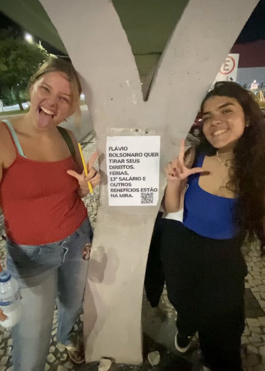 schwierigy's tweet photo. aqui na minha cidade natal rn ja tamo na luta #LULA13 https://t.co/GcczBdlMCl