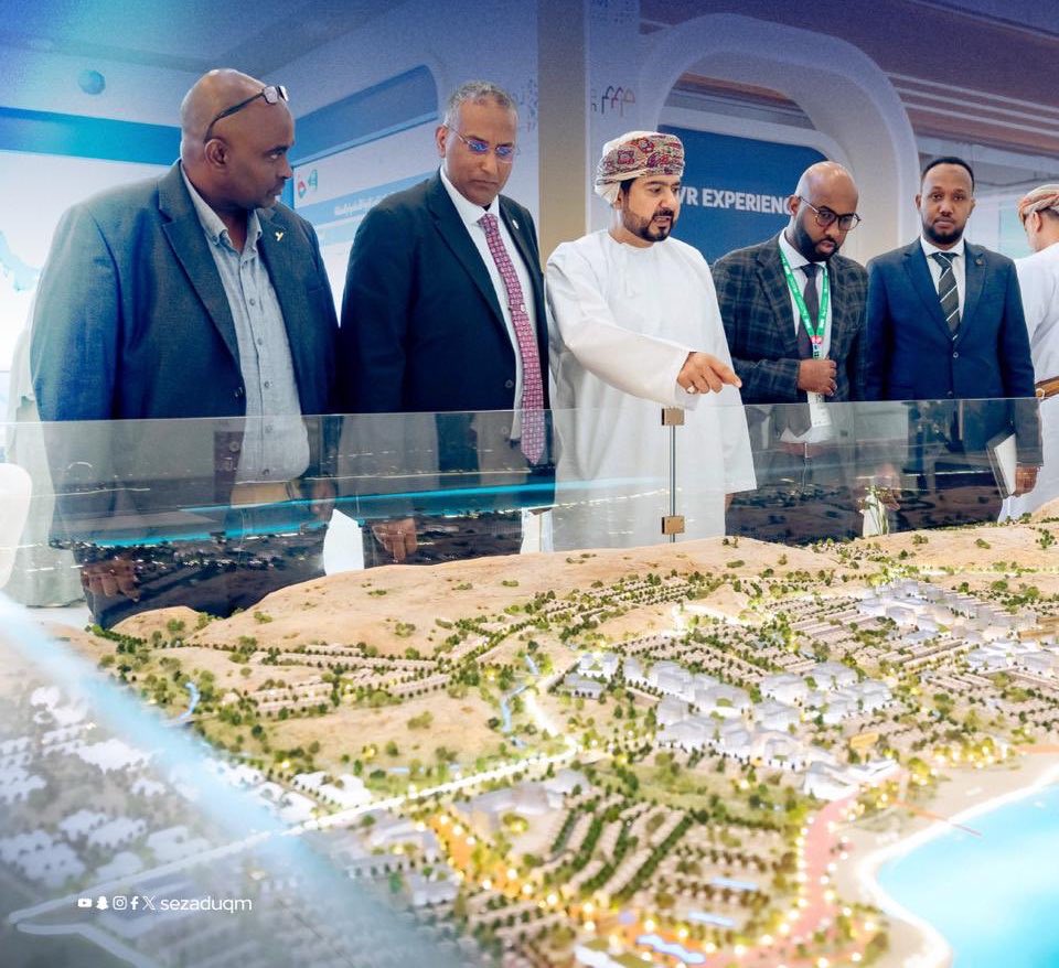 ec__om's tweet photo. 🔴 زخم استثماري وعقاري في اليوم الثالث من أكتوبر العمراني 🇴🇲

اتفاقيات تتجاوز قيمتها الاستثمارية 550 مليون ريال عُماني في معرض ومؤتمر العمران والبيت والبناء، تشمل مشروعات سياحية وتعليمية وعقارية وأمنًا غذائيًا، إلى جانب توقيع 197 اتفاقية انتفاع وشراكات للإسكان والتمويل. https://t.co/3CJMVFoxi6