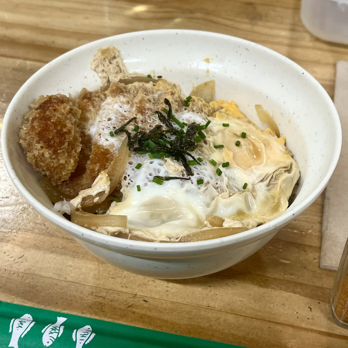 MutsuKAWAMORI's tweet photo. No dia del partido. / Not day of the match.

祝、キリンカップ優勝！

#kirinbeer #katsudon #キリンビール #カツ丼 https://t.co/UXOiKfMUnq