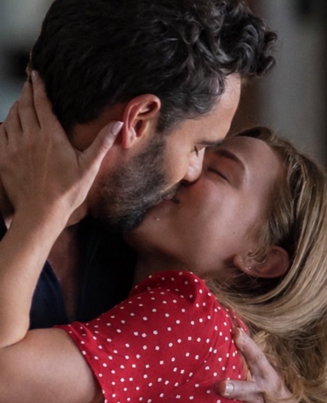 adamoliveera's tweet photo. first kiss🥺                                     last kiss🥹 

#TheLoveHypothesis https://t.co/rQCoggoUTV