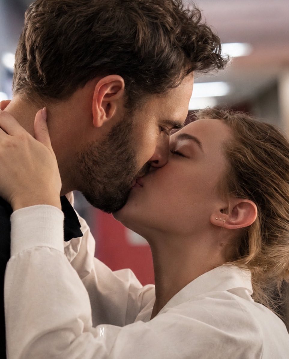 adamoliveera's tweet photo. first kiss🥺                                     last kiss🥹 

#TheLoveHypothesis https://t.co/rQCoggoUTV