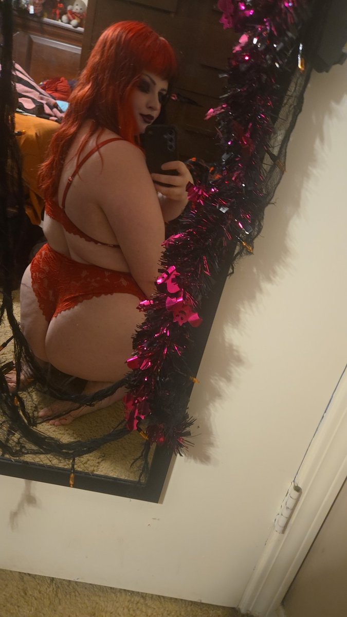 CKitty50444's tweet photo. HUGE SALE GOING ON RN! PREMADES, BUNDLES, GFE, RATINGS. #goth #gothgirl #BBW #Pawg #seller #selling #sellingpics #sellingnsfw #contentcreator #content #OF #Fansly #Onlyfans https://t.co/YnbPniux7o