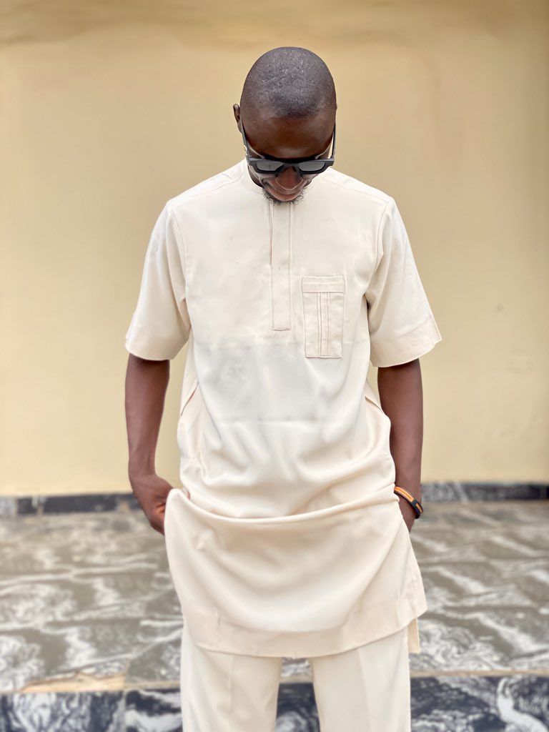 _callmeblaqboi's tweet photo. I decide to bless your day 
Oya y’all remain bless 

#pcm #nysc #issablaqsomething #obaways #fyp #f4f https://t.co/B535CoMAMr