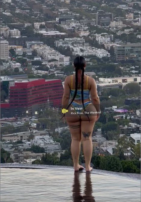 Swaggzeez1's tweet photo. India Love on vacation 👀 https://t.co/gF66WzAiOP
