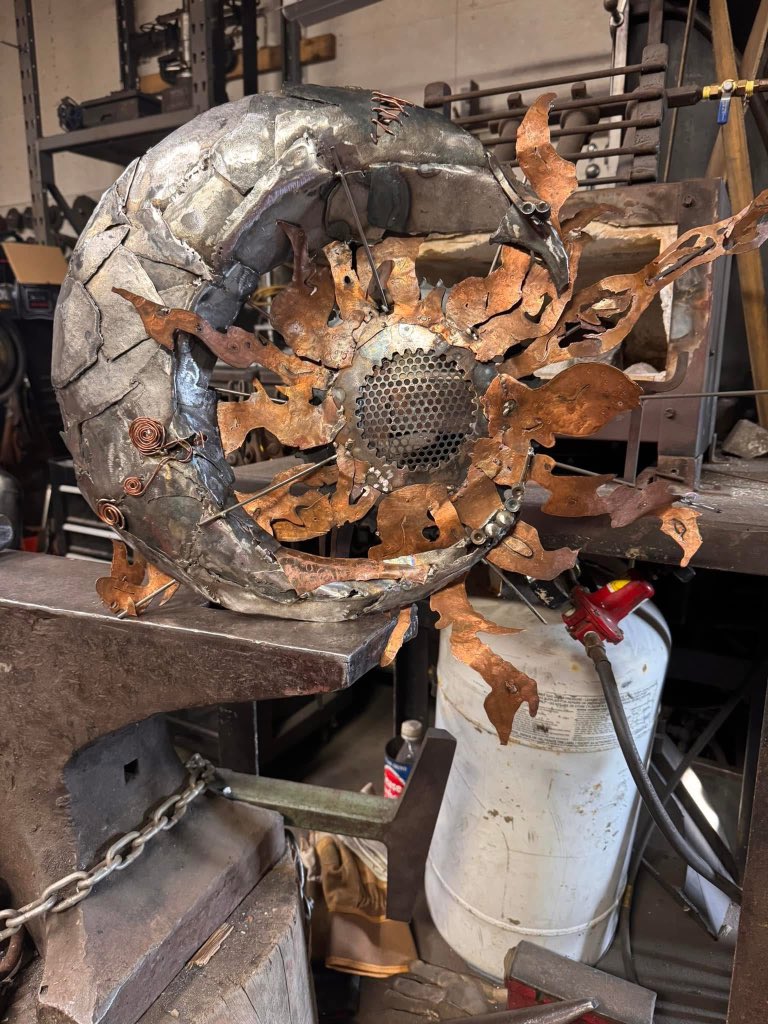 Trisha117330's tweet photo. Metal sun art completed and ready for commission., what do you think? https://t.co/E3yBcqI3On