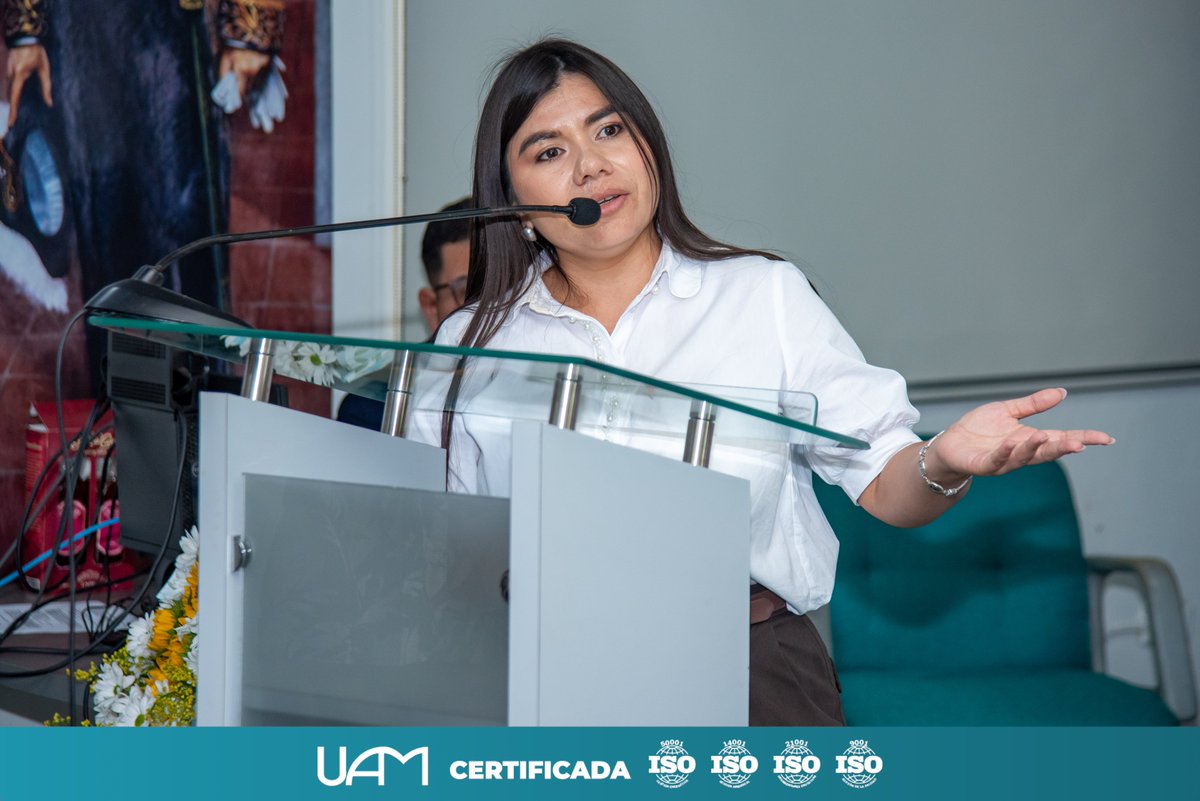 UAMNica's tweet photo. 👑🌱 ¡Orgullo UAM! Entre aplausos, flores y el caluroso cariño de la comunidad universitaria, autoridades y estudiantes de la UAM(UAM) brindaron un recibimiento oficial a Fernanda Blandón, estudiante de la carrera de Medicina y Reina de la Madre Tierra 2026.

#UAM https://t.co/JpMrAecdt4