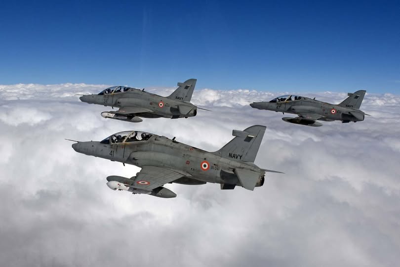 Defencematrix1's tweet photo. With the IAF officially going for 150 LIFT trainers, likely LCA LIFT based on Tejas, the Indian Navy should also start a program to replace its own AJT Hawks with LCA Navy-based LIFT. Production is going to peak in the coming years; it's better to take advantage of that on time.