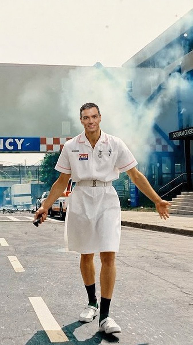 JarpoMarx's tweet photo. @sanchezcastejon Pensé que ibais a esperar a dos días antes de las elecciones ,pero se ve que váis sobrados de material 😎 https://t.co/5z68nzPp7a