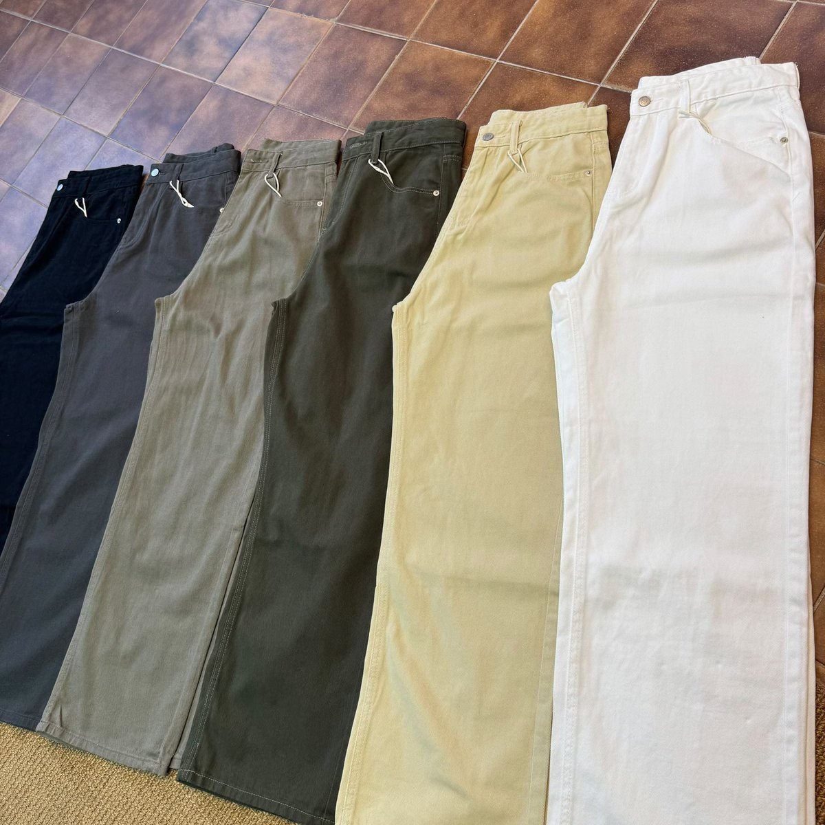 dolapocarter's tweet photo. Onyx Drifted Wide Leg Denim Jeans https://t.co/NKlUfG8dEn
