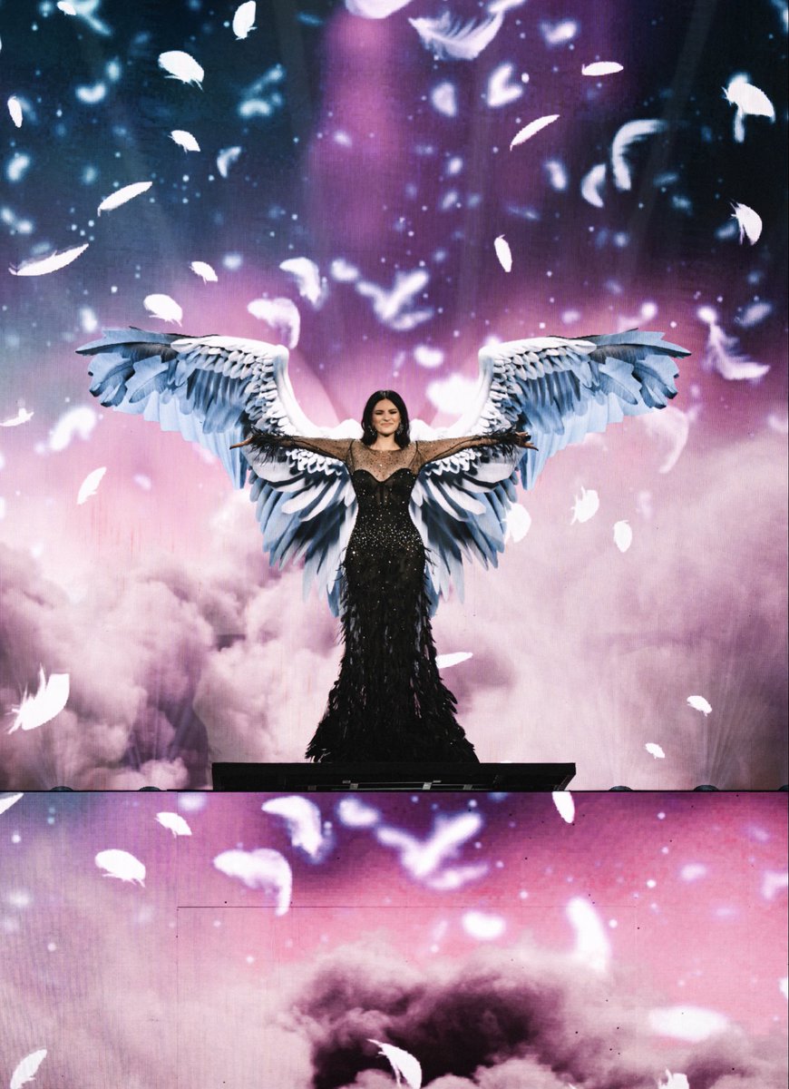 LauraPausini's tweet photo. Grazie Milano per queste 3 splendide serate insieme! 
Siete un pubblico incancellabile.🤍
Ci vediamo il 2 dicembre 2027 all’Unipol Dome. ⭐️

3/3 SOLD OUT

NEXT CONCERT IN STUTTGARD ON OCT. 11 https://t.co/y1Hw2fpT42