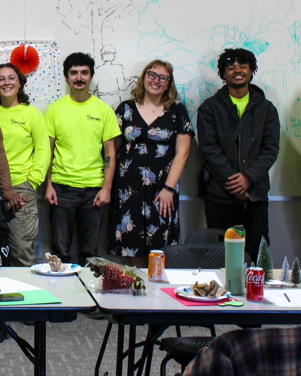 TreeTrust's tweet photo. Congratulations to the newest grads of @TreeTrust's Branches program!

You demonstrated dedication, resilience, and a commitment to creating new opportunities for yourself and your future. We’re proud of your accomplishments and excited to see what comes next!

#TreeTrust https://t.co/BpUAW0PeYh