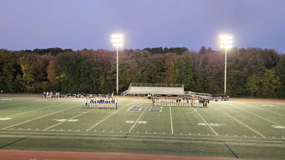 GoBlueClippers's tweet photo. Delaney Eckman opens the scoring for the Clippers as they lead Cranston 1-0 early @Branden_Mello is here. @BWMcGair03 @EricBen24 https://t.co/SrIoF8wfqn
