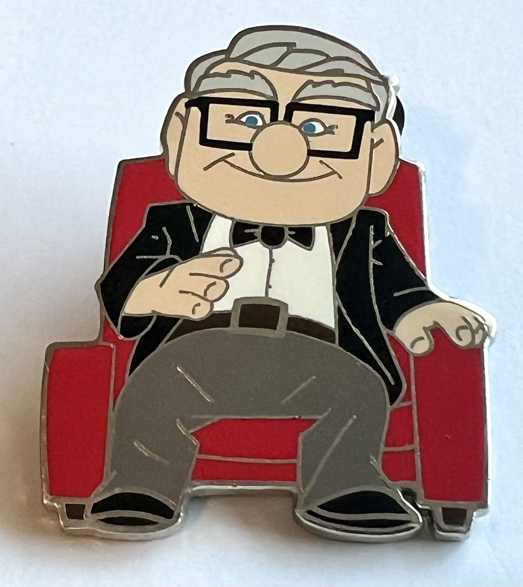 TeriE's tweet photo. COOL #DisneyPin PIXAR UP #CarlFredricksen Smiling Old Man #RedChair Mystery #BlindBox 2021
https://t.co/dfTIWJqn1I
#disneypinsforsale #disneymysterypins #disneypintrading #disneypins #mrfredricksen #UP #pixarpins #pixarcollectibles #PinTrading #OldMan #disneypincollecting https://t.co/BnpMYrc4q7