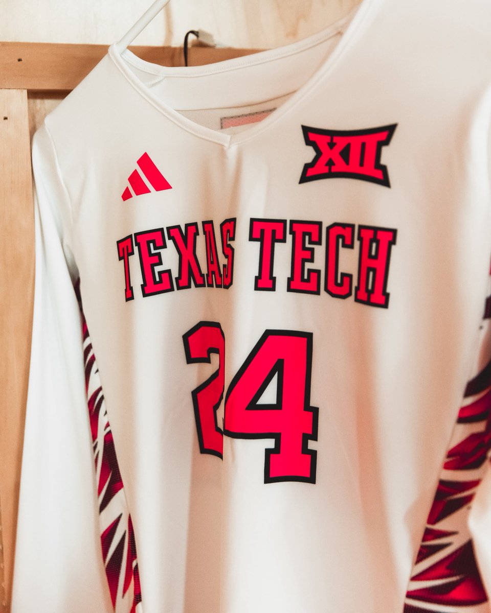 TexasTechVB's tweet photo. Some new threads for our Dig Pink match tomorrow night! https://t.co/ToL7hYEQSe