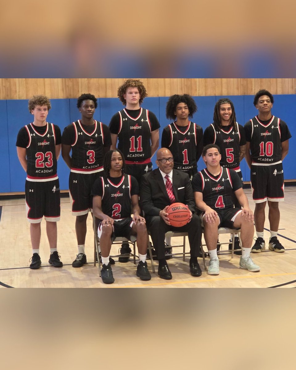 tompatt30518767's tweet photo. 238 Academy 2026-27 Team🏀 https://t.co/Ief6n3zw8Z