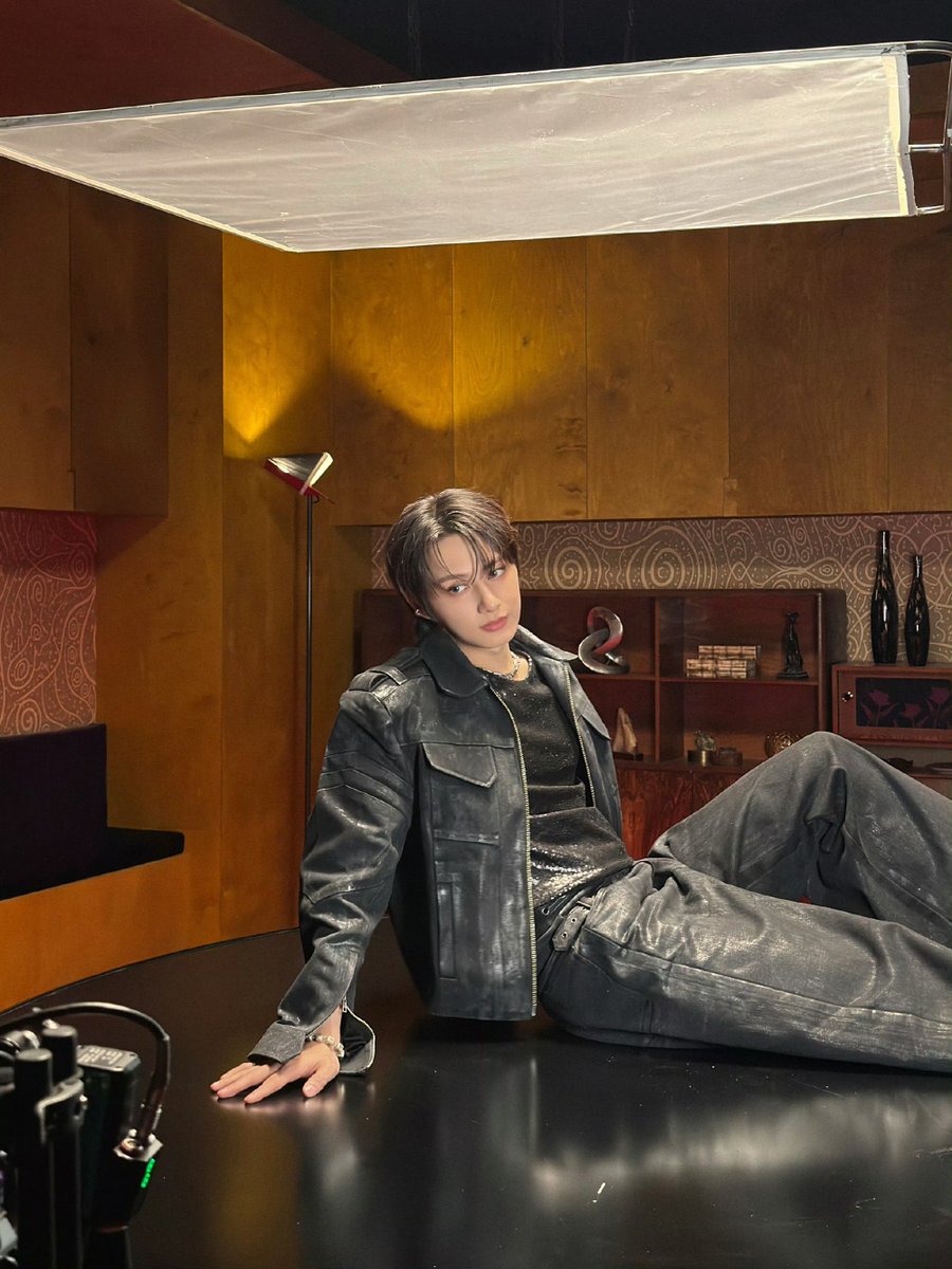 CrescentJun_PH's tweet photo. 261007 JUN Weibo and IG post

🧩

JUNHUI 1ST CHINA EP OUT NOW    
#JUNHUI_Through9Cycles 
#JUN_1stEP_9 
#준 #文俊辉 @pledis_17 https://t.co/QIS3PIm0vL