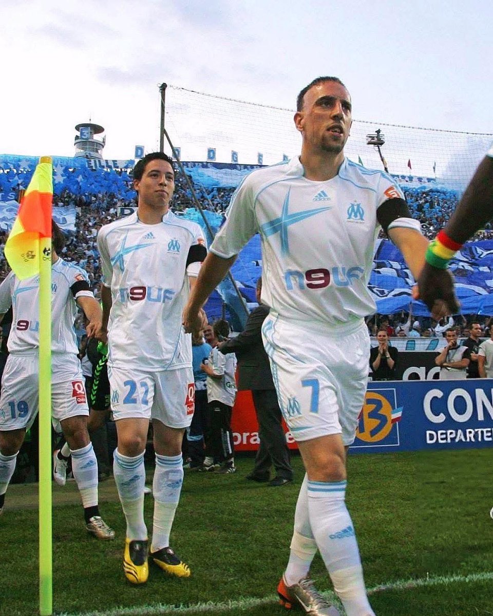 BeloMediaFoot's tweet photo. ✨ Samir Nasri &amp; Franck Ribéry. 🩵🤍 #TeamOM https://t.co/p9otqiiYWF
