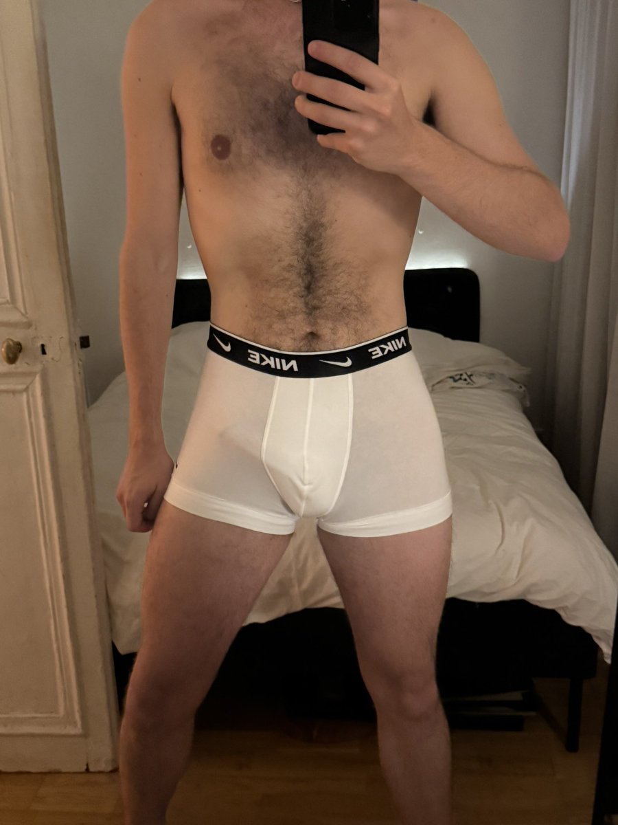 Alexbmtc's tweet photo. Je garde le blanc ? 😋

@LesPompeurs https://t.co/8c0gFtDJVm