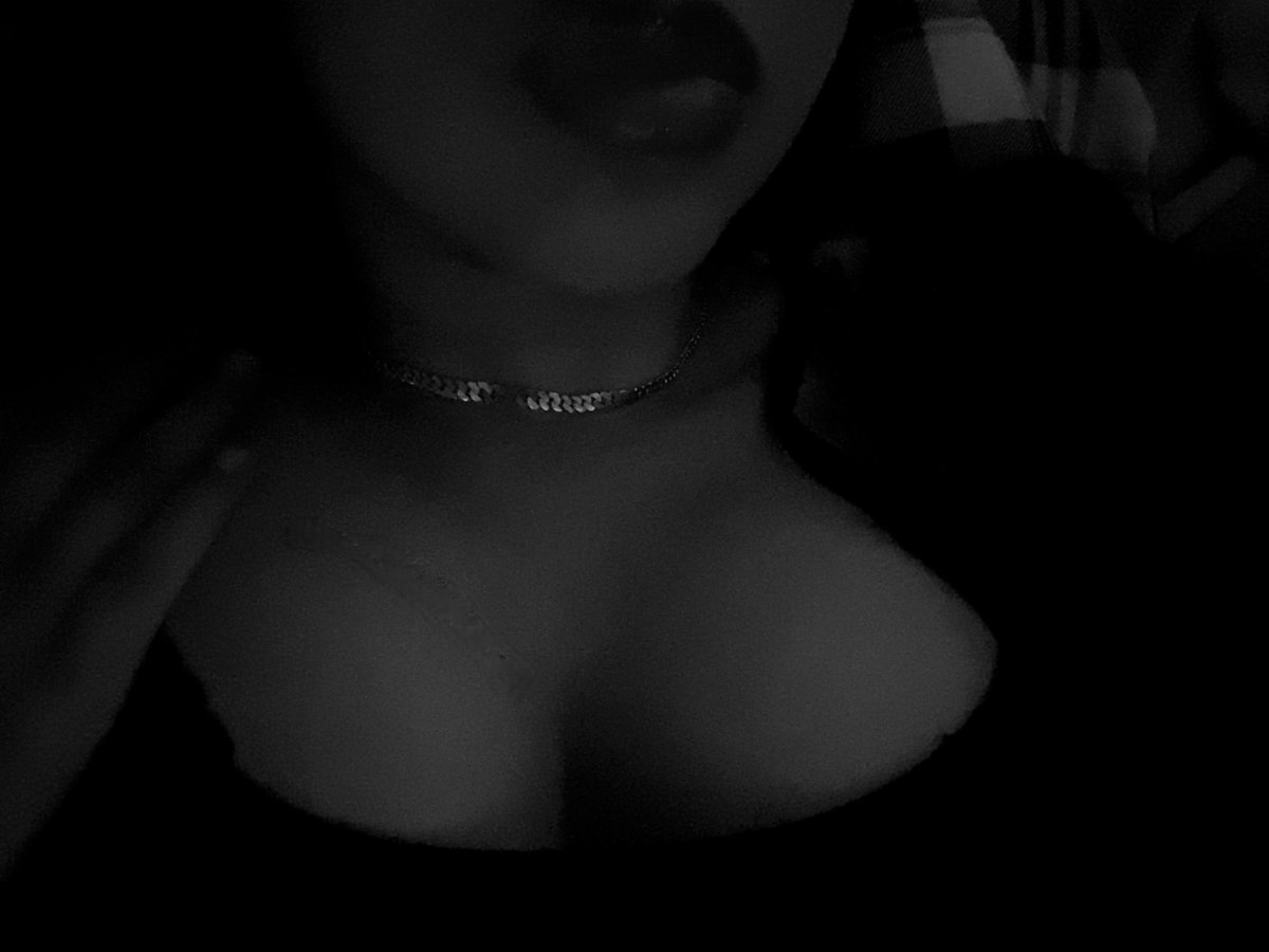 zwamaa4's tweet photo. hmmm…🫦 #moroccangirls #arabgirls #beurette #mommymilkers #bigtitsmomِmy #bwc #sugarbaby #cnc https://t.co/PHo7XyXLYU