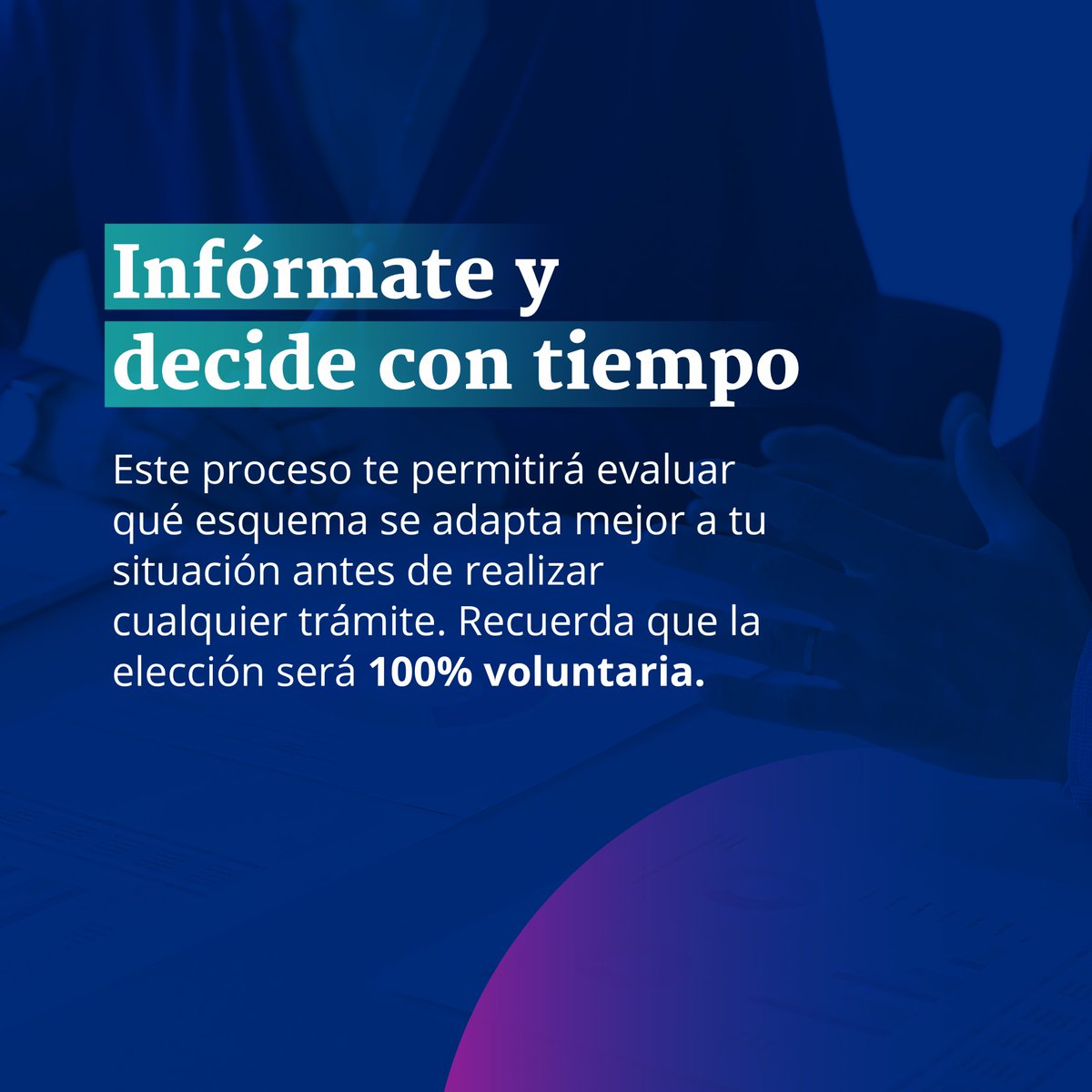 SBSPERU's tweet photo. ¿Estás en el Sistema Privado de Pensiones? 📣 A partir del 14 de diciembre podrás decidir voluntariamente si cambiar la forma en que pagas tu comisión por la administración de tu fondo.  

Desliza y conoce la diferencia entre la comisión por remuneración y la comisión por saldo ➡️

📌 ¡Guarda este post para revisarlo cuando inicie el proceso!