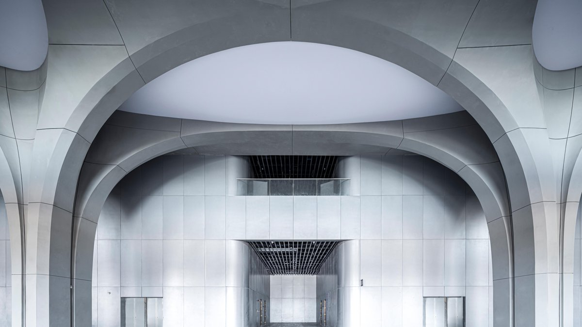 JujiangArt's tweet photo. Arch curved components build stunning interior venue space. Custom building components achieve the avant-garde design of large sports landmarks. 
#ArchitectureDesign #SportsStadium #CurvedFacade #CustomComponents #BuildingAesthetics #LandmarkProject https://t.co/LrbSm60flz