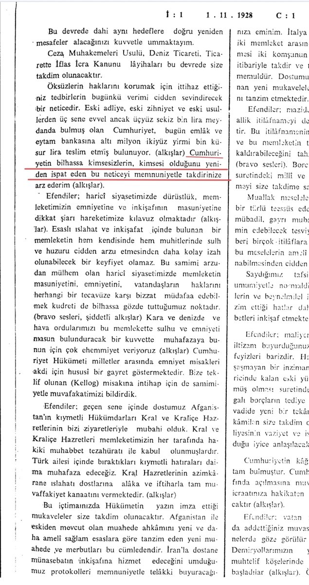 SMEYDAN's tweet photo. "CUMHURİYET KİMSESİZLERİN KİMSESİDİR..." 

Atatürk bu cümleyi 1 Kasım 1928'de TBMM'yi açış konuşmasında kurmuştu.

Atatürk, Emlak ve Eytam Bankası ile ilgili konuşurken öksüzlerin haklarını korumak için alınan önlemlerden söz etmiş ve Cumhuriyet'in üç yıl önce yalnızca 308 bin lira bulabilirken, artık Emlak ve Eytam Bankası'na 6 milyon 220 bin küsur lira aktardığını belirtmişti. Ardından bunun Cumhuriyetin “kimsesizlerin kimsesi” olduğunu yeniden kanıtladığını söylemişti.

Atatürk o sözü tam olarak şöyle söylemişti: 

“Cumhuriyet'in bilhassa kimsesizlerin kimsesi olduğunu yeniden ispat eden bu neticeyi memnuniyetle takdirinize arz ederim.”

İşin ilginç yanı, Atatürk, "Cumhuriyet kimsesizlerin kimsesidir" dediği konuşmasında İzmir Kalecik ve Torbalı depremlerinden de söz ederek "...zelzelelerin hasarından vatandaşlar cesaret ve süratle kalkacak bir kudret gostermişlerdir..." demişti. 

Yani Atatürk, "Cumhuriyet kimsesizlerin kimsesidir" dediği konuşmasında İzmir'den de söz etmişti. 

Bugün "milletin iradesini yok sayıp", hiç yüzü kızarmadan AKP'ye geçen İzmir Büyükşehir Belediye Başkanı Cemil Tugay'ı dinlerken kulaklarıma inanamadım; Tugay, Atatürk'ün bu sözünü AKP'ye uyarladı. Ancak bu sözün AKP ile bir ilgisi yok. Atatürk bu sözü 1 Kasım 1928 Meclis açış konuşmasında söylemişti. Tugay'ı dinlerken, Atatürk'ün bu sözünü söylediği o konuşmasını hatırladım, sizinle de paylaşmak istedim. 

CHP'li seçmenin oyuyla seçilip AKP'ye geçen Tugay'ın bu ayıbına Atatürk'ün bu güzel sözünü de alet etmesi ayrıca rahatsız ediciydi.