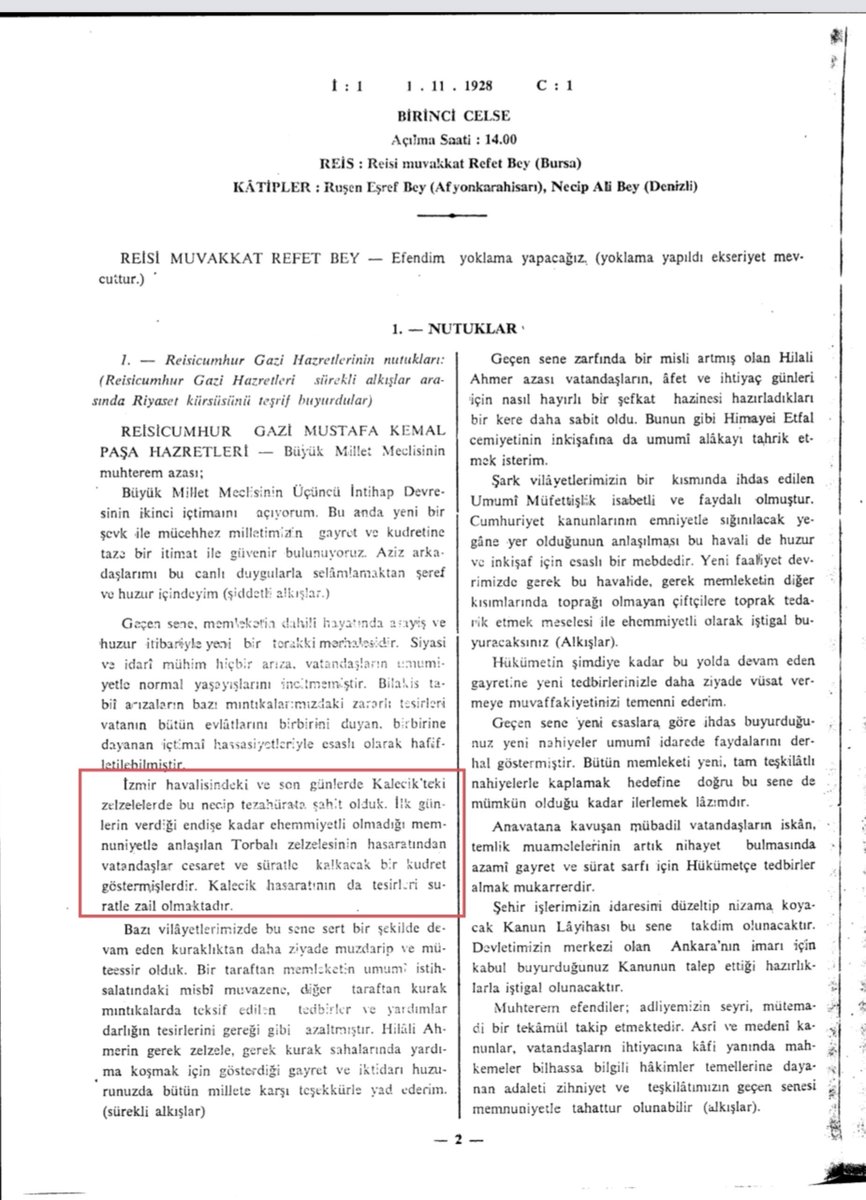 SMEYDAN's tweet photo. "CUMHURİYET KİMSESİZLERİN KİMSESİDİR..." 

Atatürk bu cümleyi 1 Kasım 1928'de TBMM'yi açış konuşmasında kurmuştu.

Atatürk, Emlak ve Eytam Bankası ile ilgili konuşurken öksüzlerin haklarını korumak için alınan önlemlerden söz etmiş ve Cumhuriyet'in üç yıl önce yalnızca 308 bin lira bulabilirken, artık Emlak ve Eytam Bankası'na 6 milyon 220 bin küsur lira aktardığını belirtmişti. Ardından bunun Cumhuriyetin “kimsesizlerin kimsesi” olduğunu yeniden kanıtladığını söylemişti.

Atatürk o sözü tam olarak şöyle söylemişti: 

“Cumhuriyet'in bilhassa kimsesizlerin kimsesi olduğunu yeniden ispat eden bu neticeyi memnuniyetle takdirinize arz ederim.”

İşin ilginç yanı, Atatürk, "Cumhuriyet kimsesizlerin kimsesidir" dediği konuşmasında İzmir Kalecik ve Torbalı depremlerinden de söz ederek "...zelzelelerin hasarından vatandaşlar cesaret ve süratle kalkacak bir kudret gostermişlerdir..." demişti. 

Yani Atatürk, "Cumhuriyet kimsesizlerin kimsesidir" dediği konuşmasında İzmir'den de söz etmişti. 

Bugün "milletin iradesini yok sayıp", hiç yüzü kızarmadan AKP'ye geçen İzmir Büyükşehir Belediye Başkanı Cemil Tugay'ı dinlerken kulaklarıma inanamadım; Tugay, Atatürk'ün bu sözünü AKP'ye uyarladı. Ancak bu sözün AKP ile bir ilgisi yok. Atatürk bu sözü 1 Kasım 1928 Meclis açış konuşmasında söylemişti. Tugay'ı dinlerken, Atatürk'ün bu sözünü söylediği o konuşmasını hatırladım, sizinle de paylaşmak istedim. 

CHP'li seçmenin oyuyla seçilip AKP'ye geçen Tugay'ın bu ayıbına Atatürk'ün bu güzel sözünü de alet etmesi ayrıca rahatsız ediciydi.