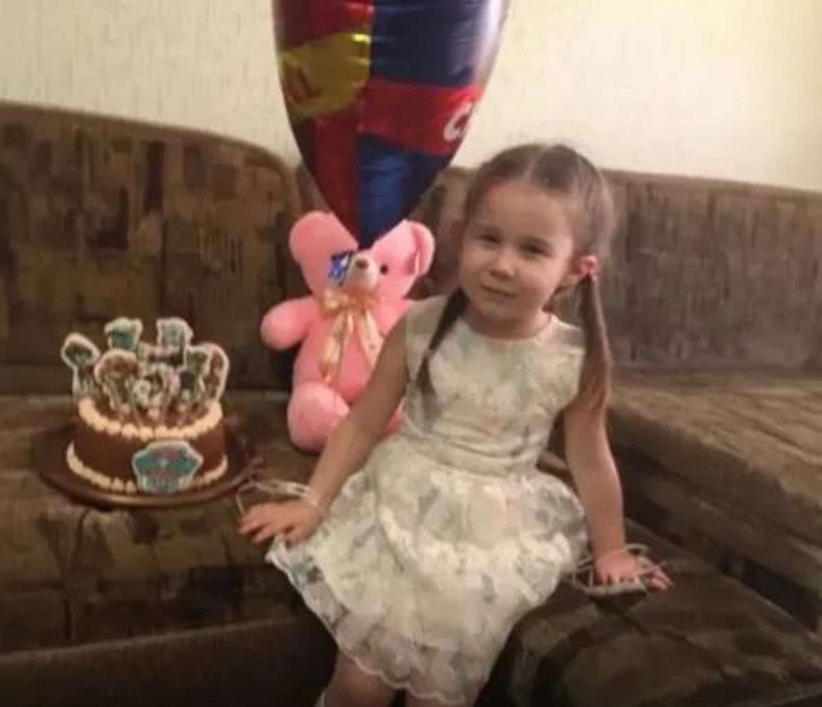 MykhailoRohoza's tweet photo. This girl’s name is Olha. She survived and is now in the hospital.

But her mother, her grandmother, and her one-year-old little brother were killed. https://t.co/DyKGlrbx3Q