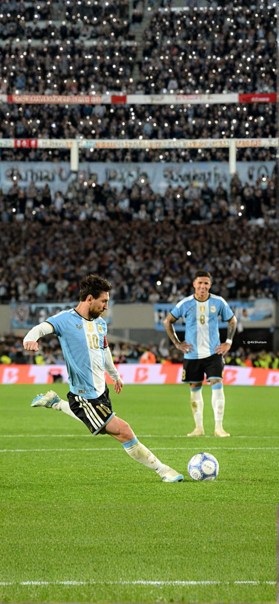 mrderby64's tweet photo. Messi &amp; Enzo Fernandez Wallpaper 4k
-
📥4k Version : https://t.co/cY32U4i9YE https://t.co/c37YTyvOLk